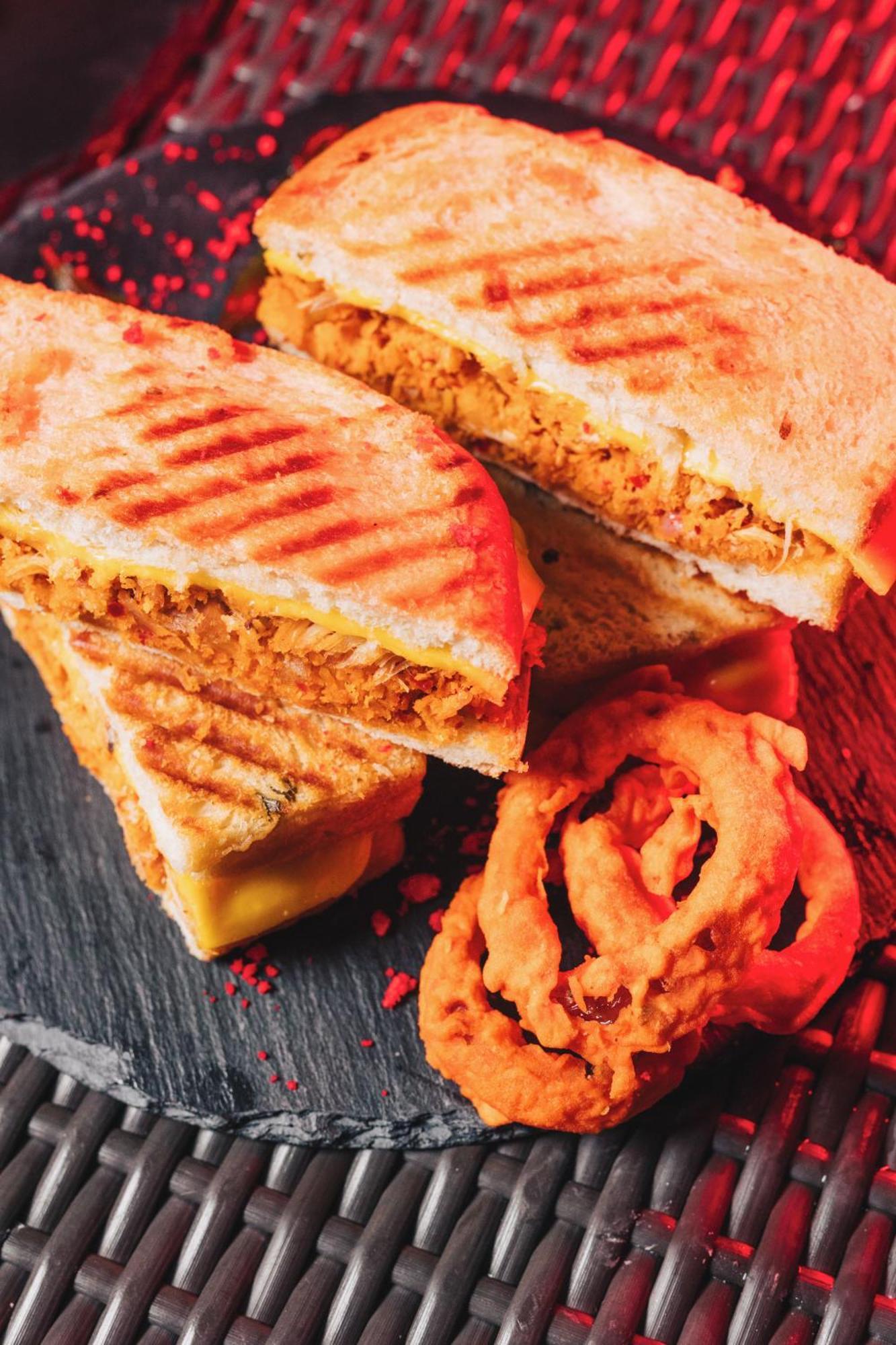 Cinnamon Red होटल 4*